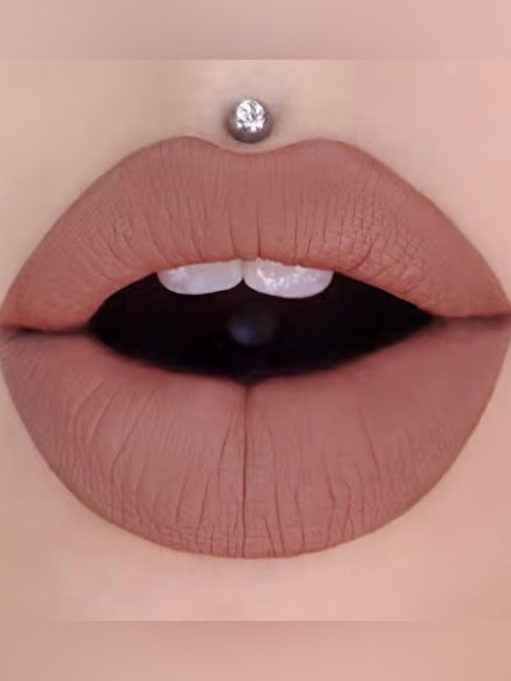 Jeffree Star Velvet Trap Lipstick Celebrity Skin OG